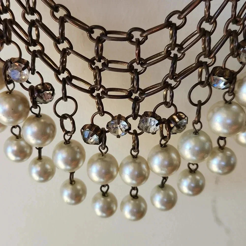 Bib Faux Pearl Rhinestone Chain Necklace 20" - Picture 5 of 11